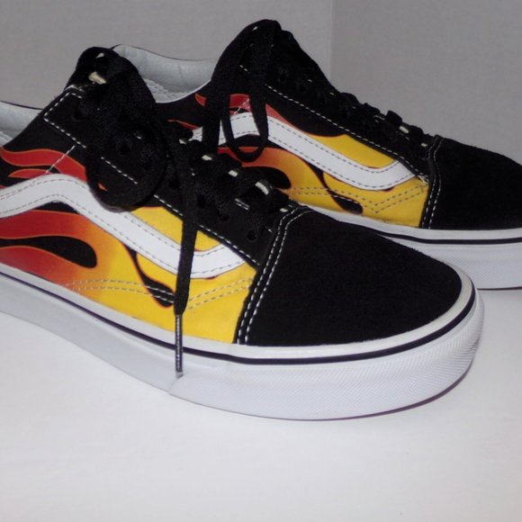 VANS MENS 6.5 WOMENS 8 REALLY COOL WITH FLAMES ON THE SIDE LIKE NEW LOVE THEM! - Picture 5 of 12